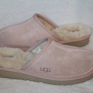 NIB UGG WOMEN'S SUEDE‎ SHEARLING SLIP ON SLIPPERS